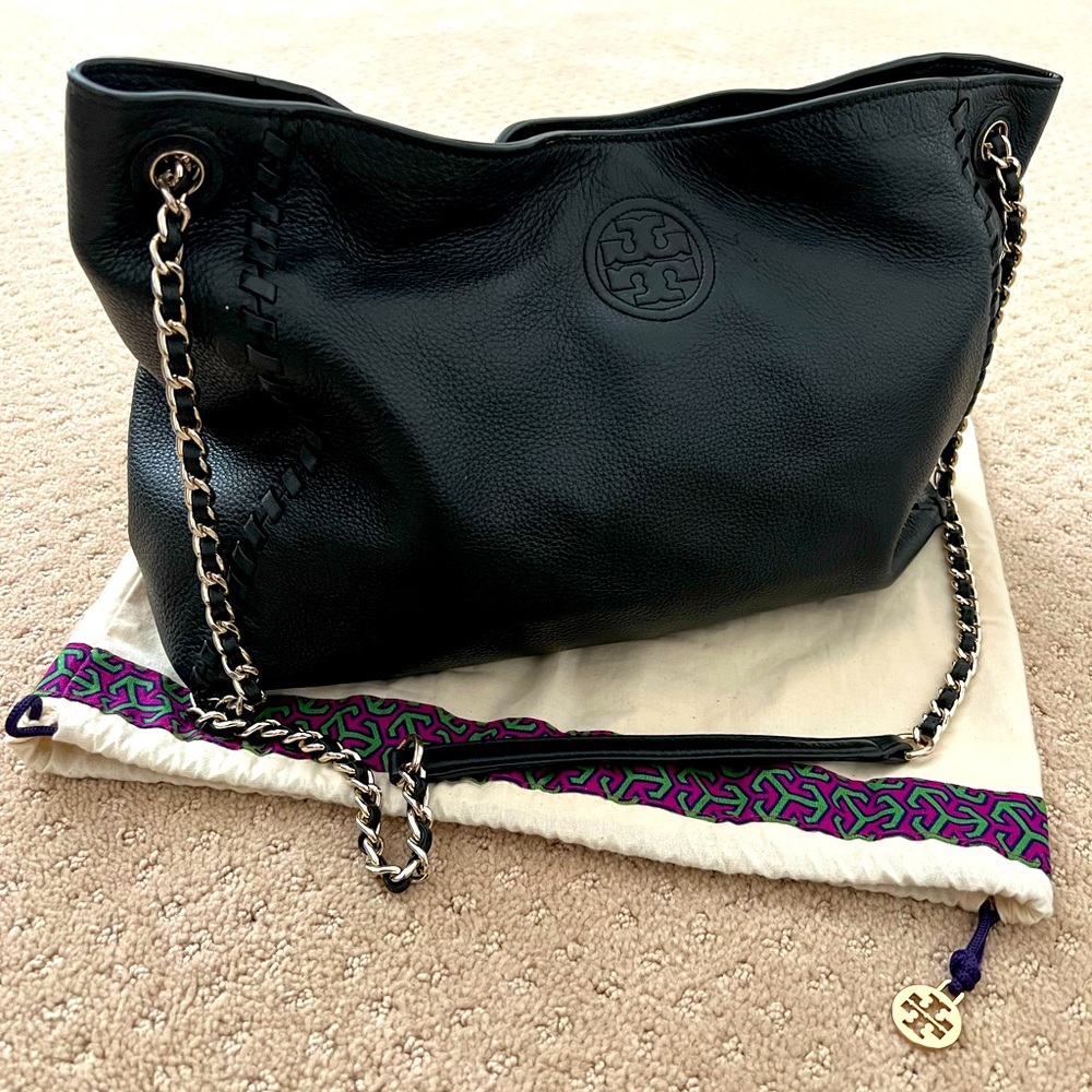 Tory Burch shoulder/cross body bag.